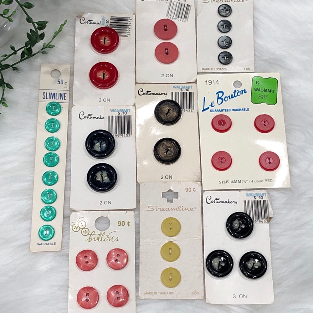 Vintage buttons bundle